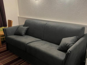 Appartement confortable 2 pièces avec balcon, départ skis aux pieds, Wifi inclus - FR-1-314-213